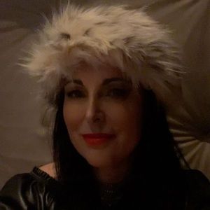 Meet your Posher, Luisa